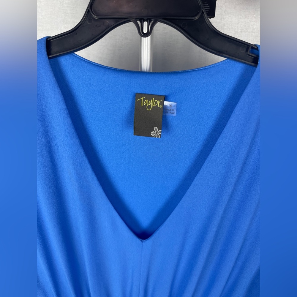 TAYLOR Blue Stretch Smocked Tiered-Hem Dress Size 16 NWT - Picture 7 of 11